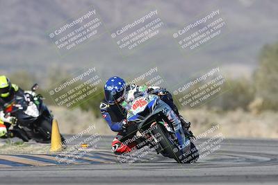 media/Jan-15-2026-Racers Edge (Thu) [[dfebeb70ab]]/2-A Group/Session 5 (Turn 5)/